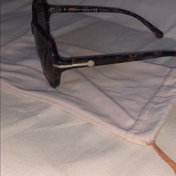Tory Burch Brown Sunglasses - Picture 4 of 8